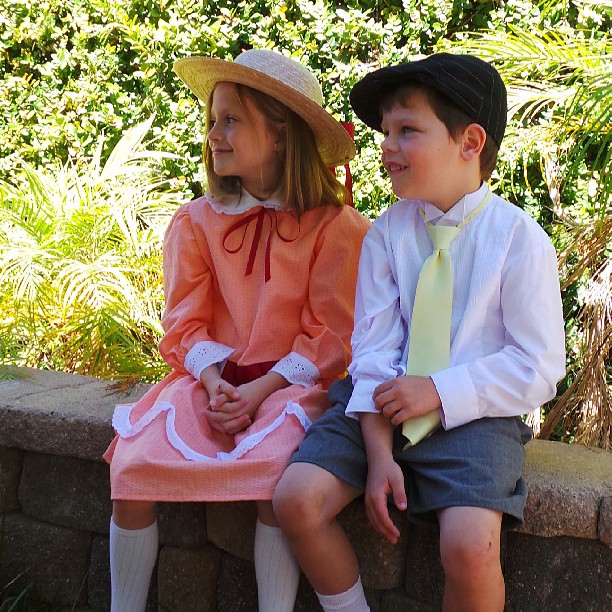 Family of Five Costume Idea - Mary Poppins, Jane banks and more