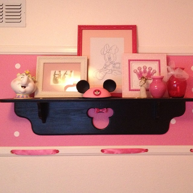 minnie mouse room
