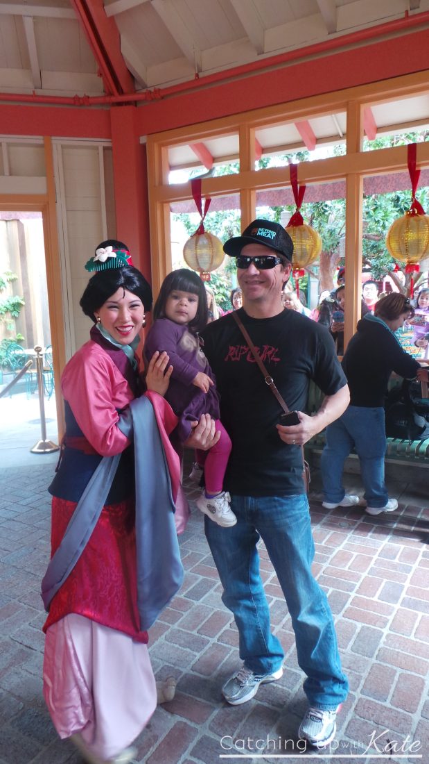 Meet Mulan Disneyland