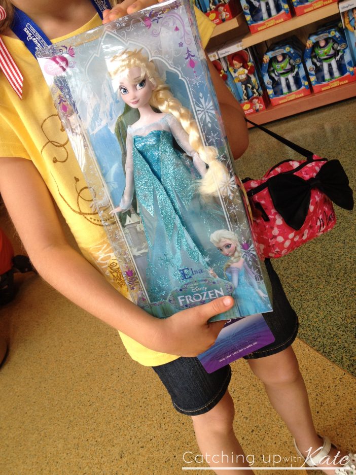 Elsa-Doll-Disneyland