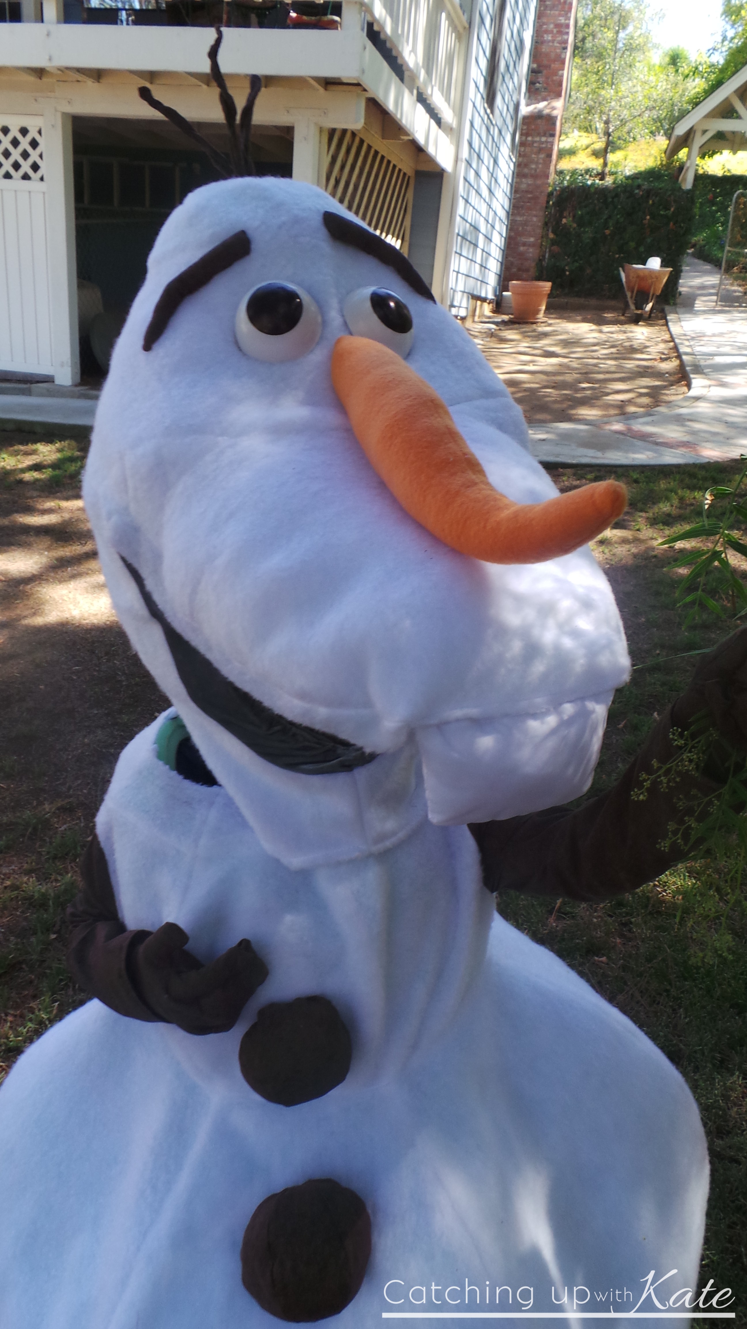 DIY Olaf Costume for Halloween