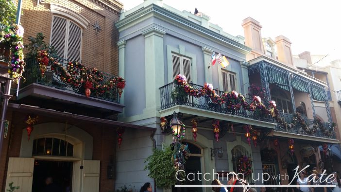Disneyland-new-orleans-christmas-decorations