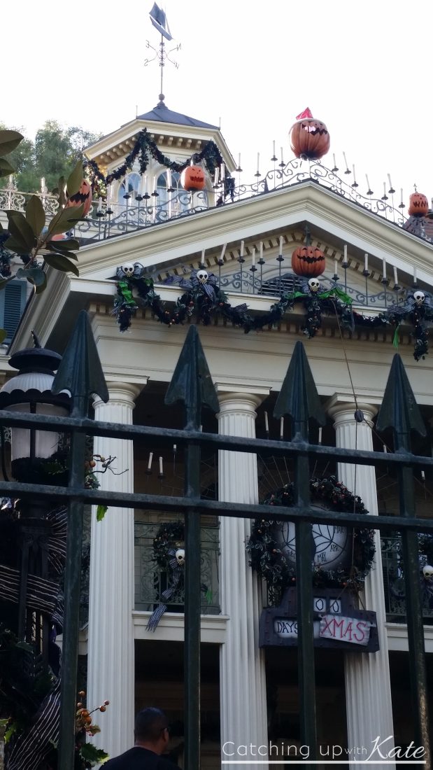 haunted-mansion-holiday
