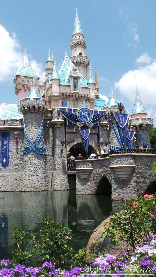 Disneyland-castle-diamond-anniversary