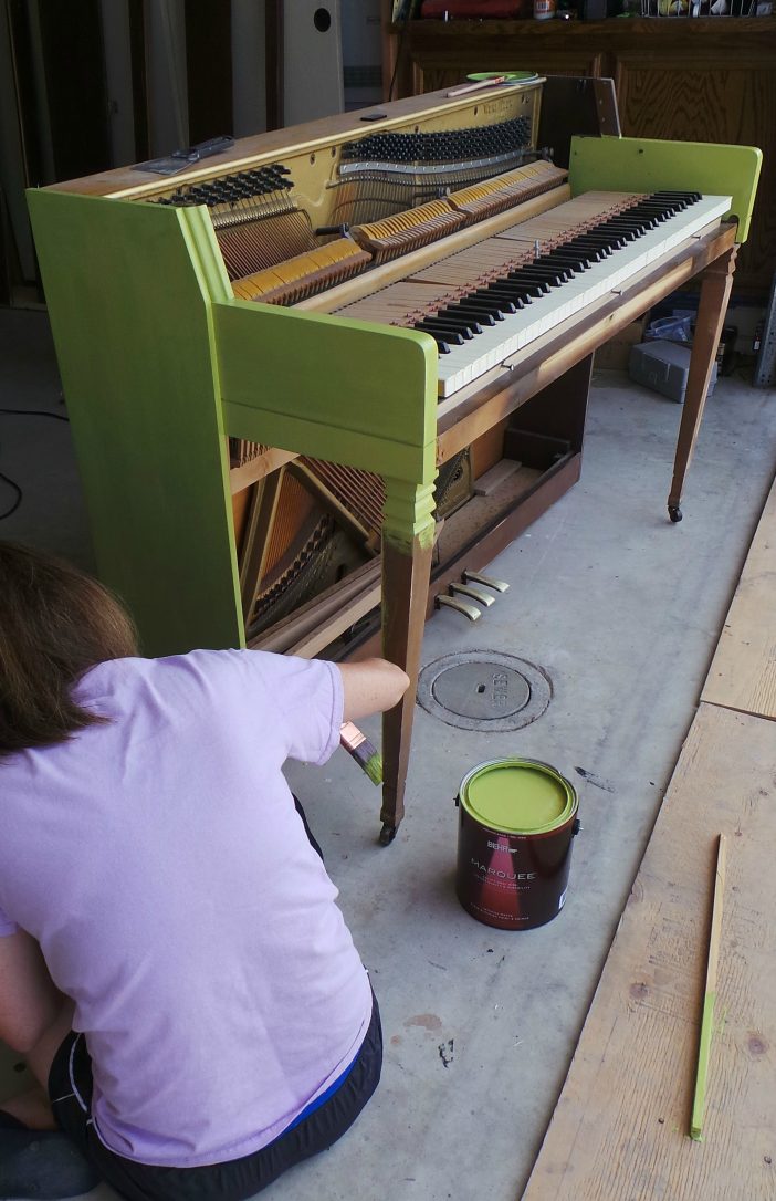 Pinintahang PianoPinintahang Piano  