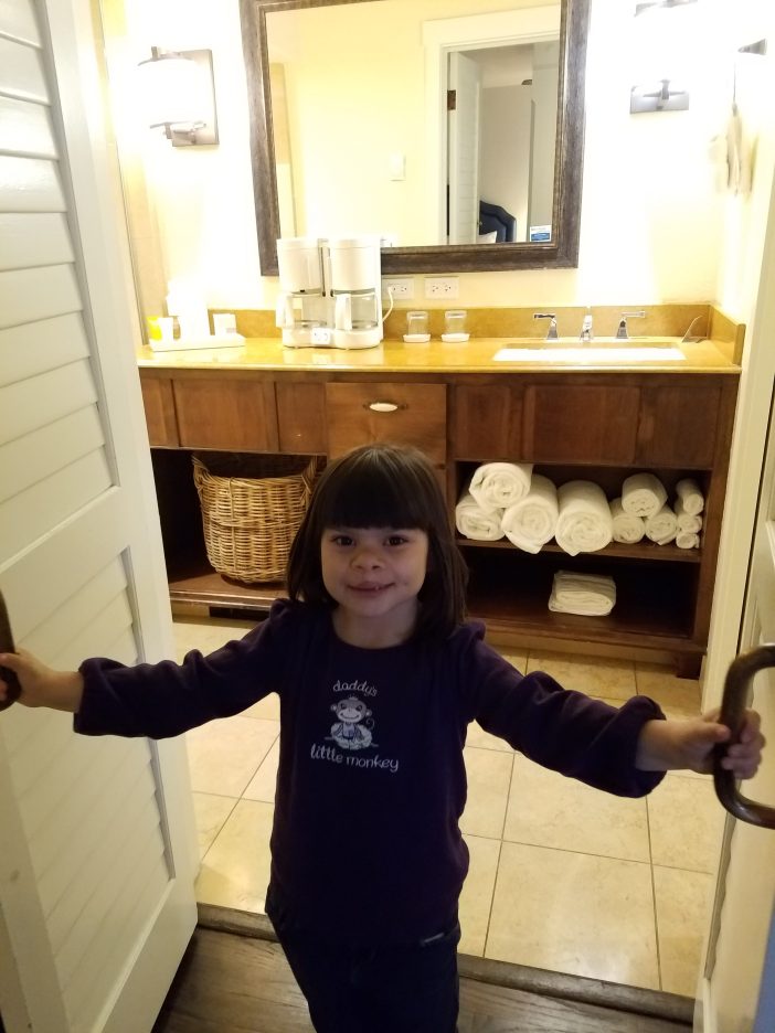 hotel pacific bathroom
