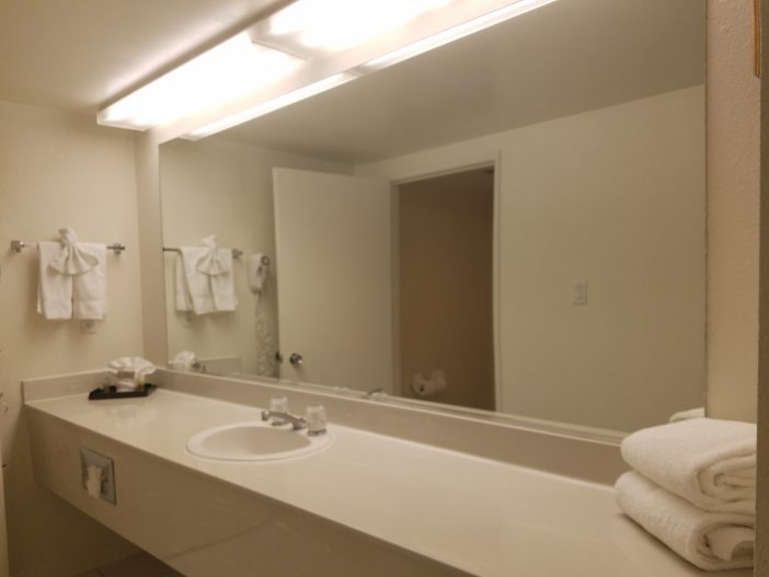 bathroom at anaheim hotel