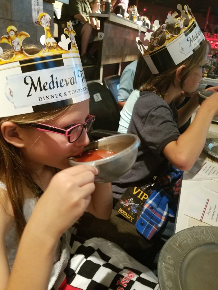 there are no utensils at medieval times