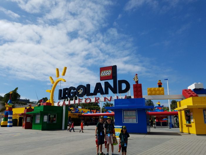 LEGOLAND California sign