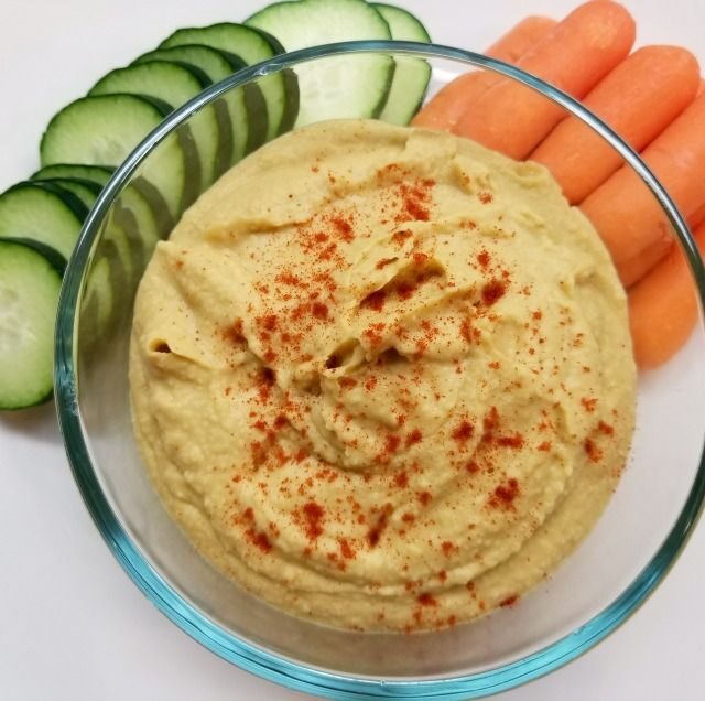 Simple Homemade Hummus without Tahini