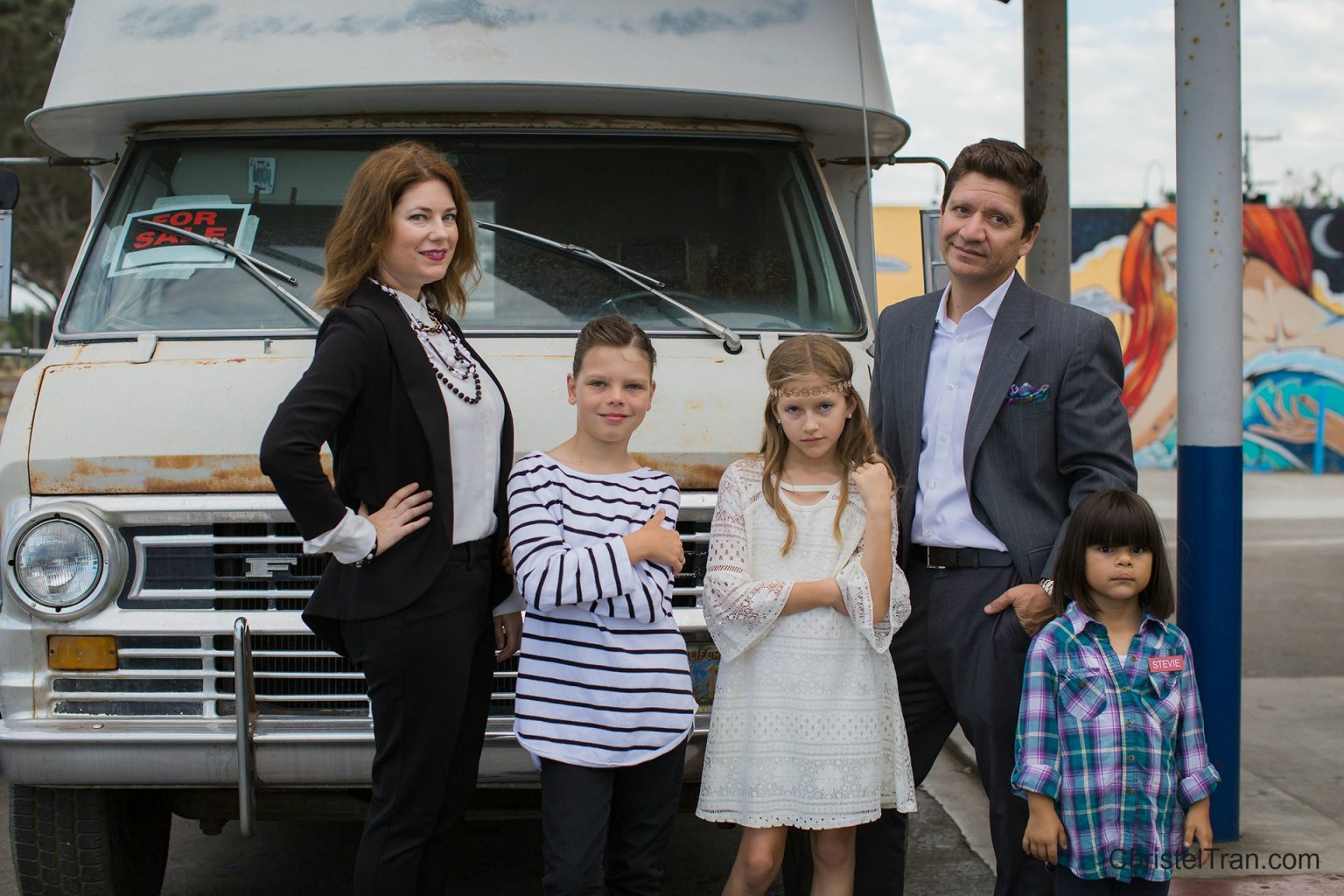 Schitt's Creek is the perfect easy group costume for Halloween!