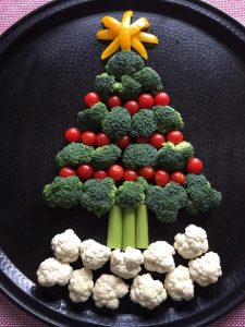 Christmas Tree Shaped Vegetable Platter Appetizer Tray