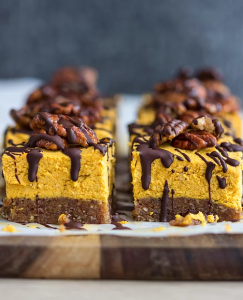 Raw Pumpkin Pie Cheesecakes