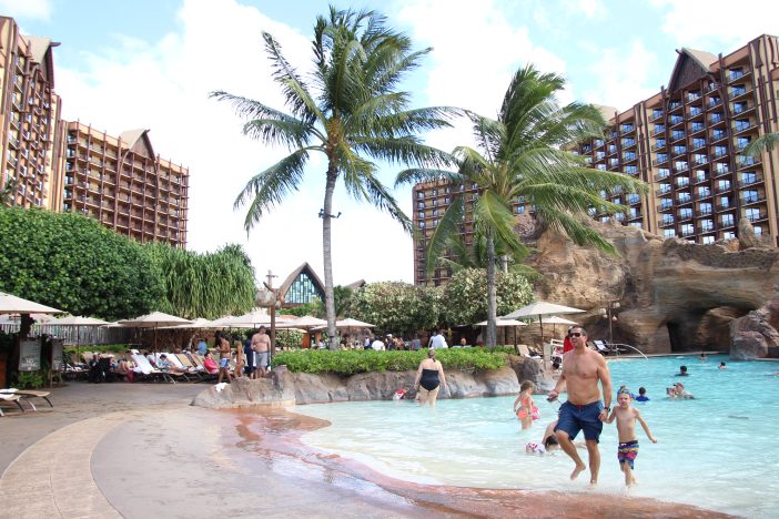 aulani pool