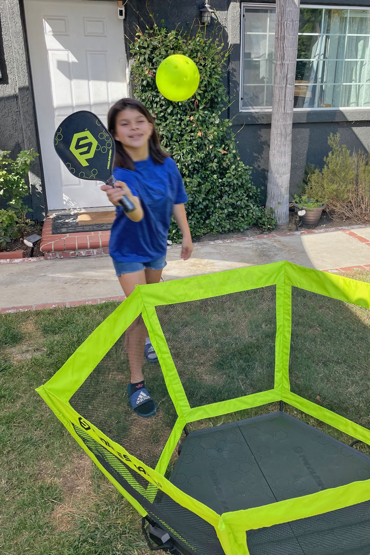 paddlesmash outdoor game