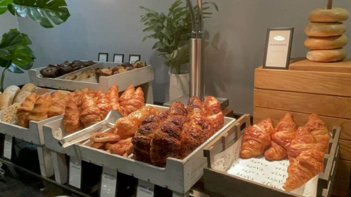 breakfast buffet london hilton canary wharf